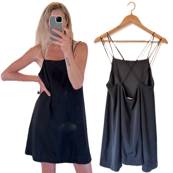 Oak and Fort Multi Spaghetti Strap Black Cross Back Relaxed Fit Mini Dress - Picture 1 of 8